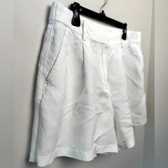 H&M LINEN-BLEND WHITE SHORTS SIZE 8 - Picture 2 of 6